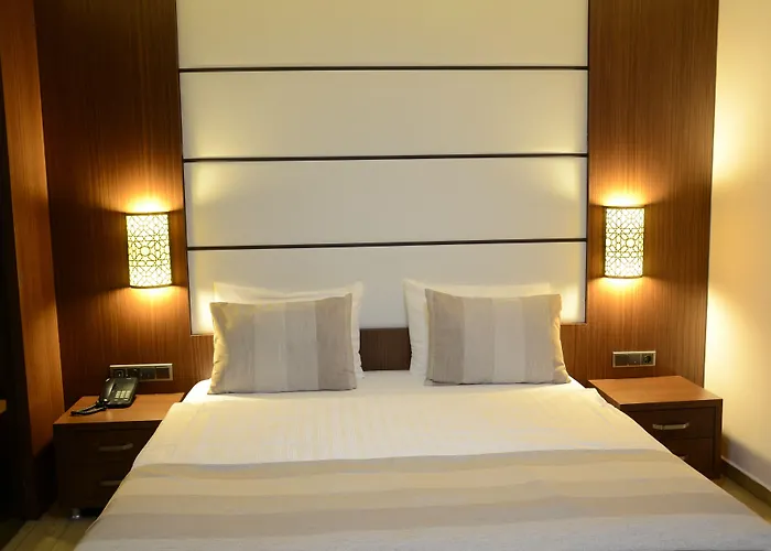 Safa Royal Museum מלון 3*